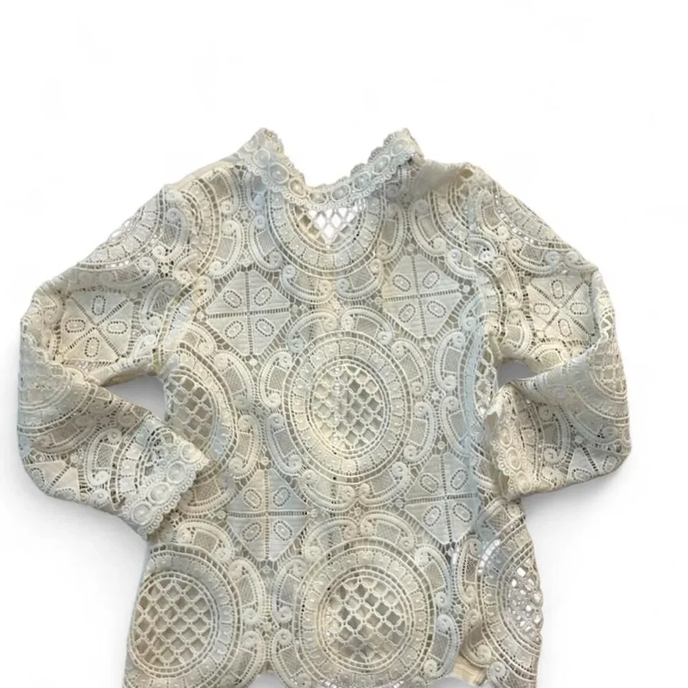 Anthropologie Women's White and Cream Blouse